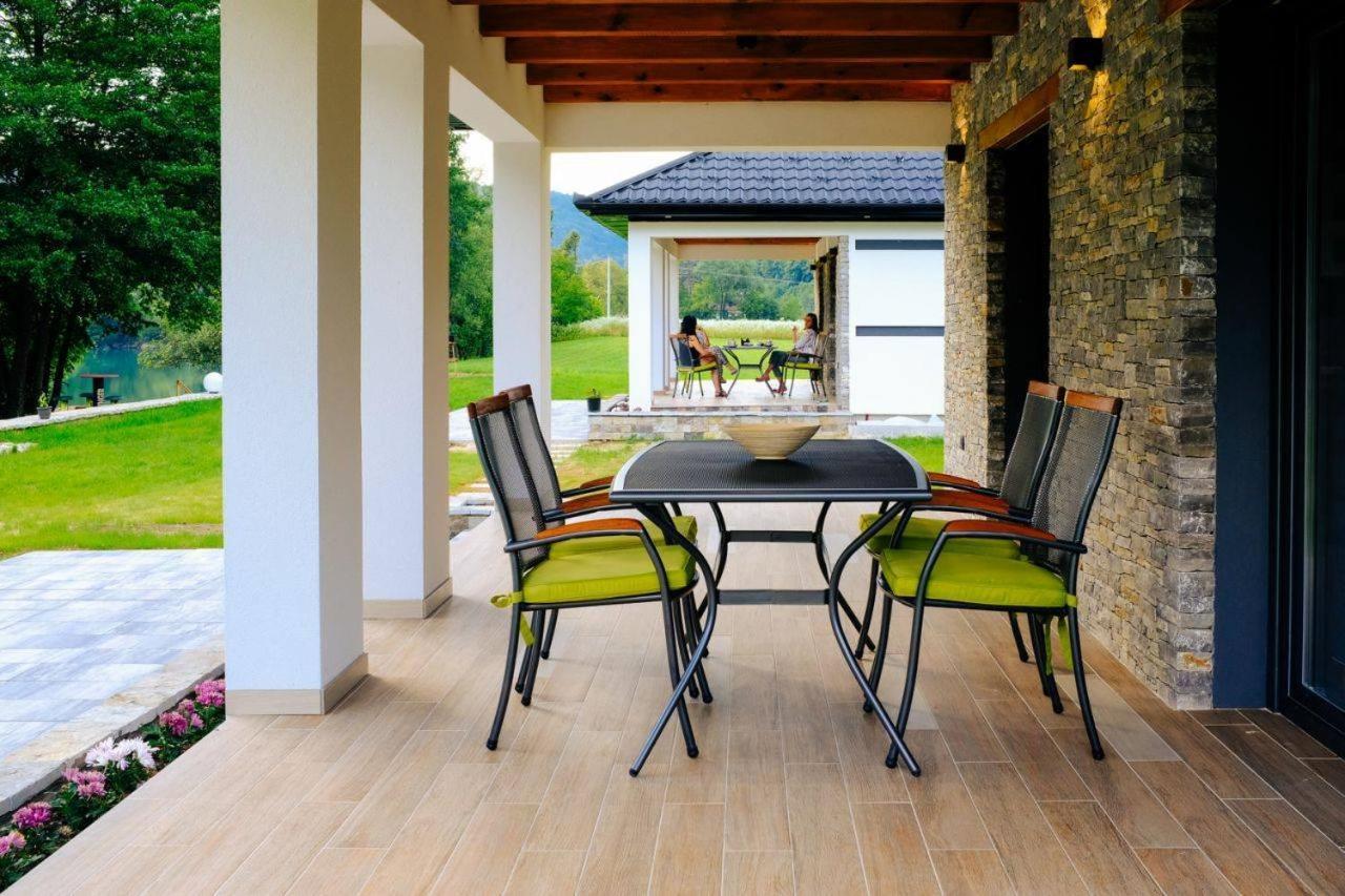 Holiday Home Green Coast بوسانسكا كروبا المظهر الخارجي الصورة